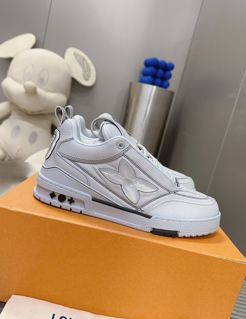 Louis Vuitton LV Premium Casual Sneakers