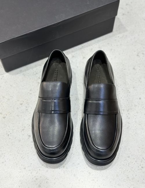 Bottega Veneta BV Leather Dress Shoes With Original Outsole