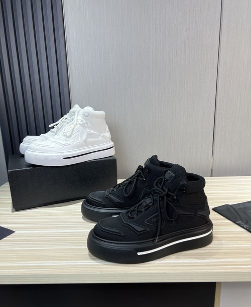 Prada Flying Woven Leather Lining Sneakers