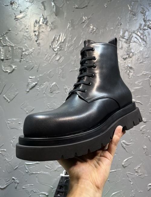 Bottega Veneta BV Cowhide Leather Lace-up Ankle Boots