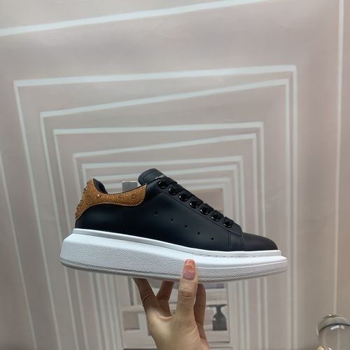 McQueen Premium Cowhide Casual Shoes With Accessories