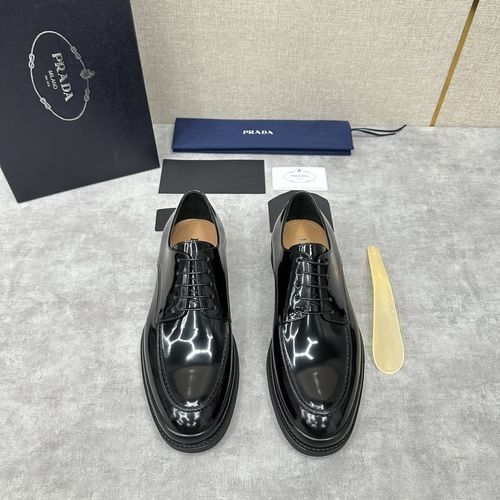 Prada Polished Leather Lace-Up Oxford Shoes