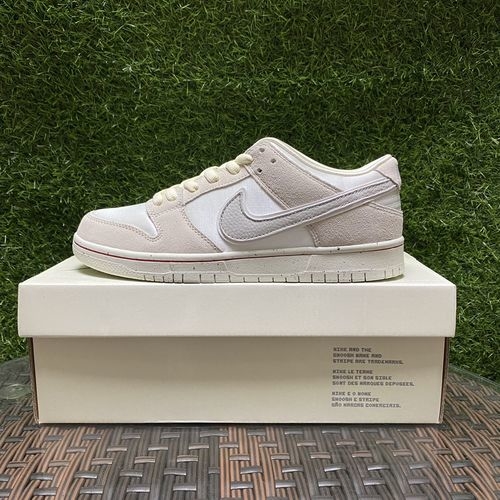 Nike SB Dunk Low Casual Sneakers