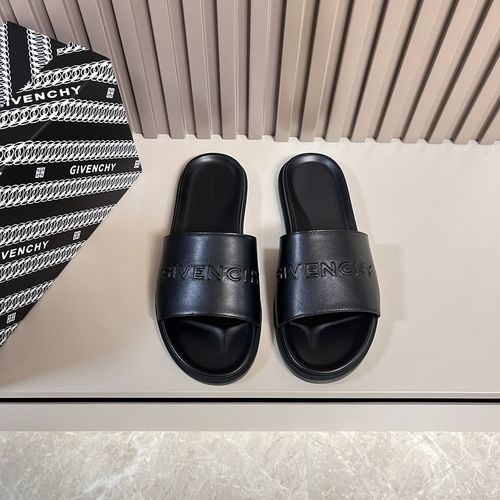 Givenchy Embossed Cowhide Shoes With Lightweight Sole