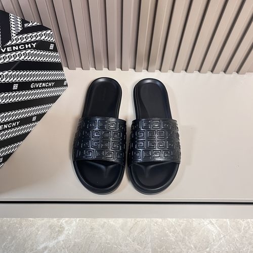 Givenchy Embossed Cowhide Shoes With Lightweight Sole