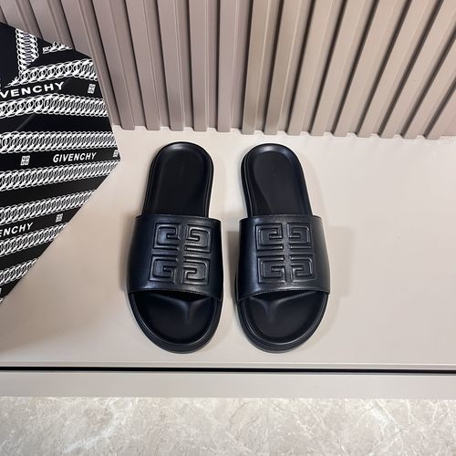 Givenchy Embossed Cowhide Shoes With Lightweight Sole