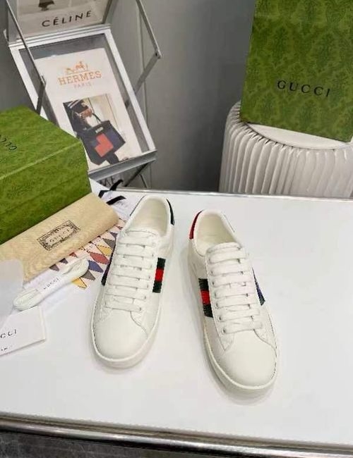 Gucci Classic Leather Casual Sneakers