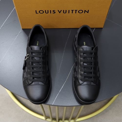 Louis Vuitton LV Top Grade Leather Casual Sneakers