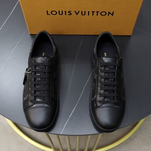 Louis Vuitton LV Top Grade Leather Casual Sneakers