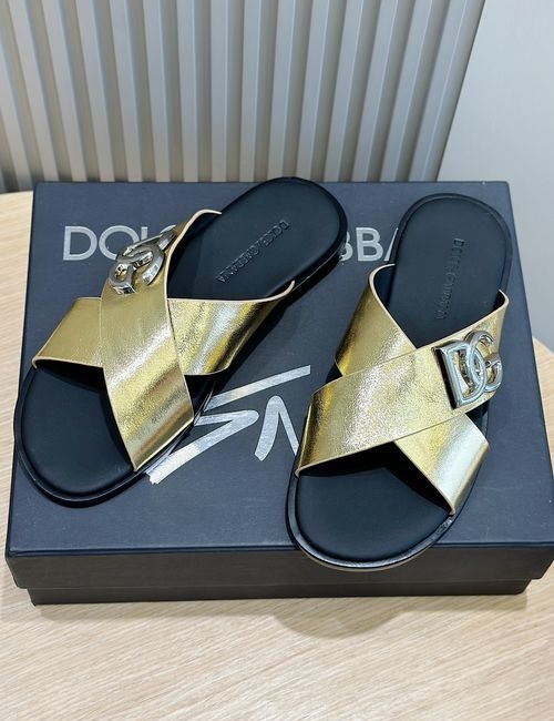 Dolce & Gabbana DG Logo Embossed Cowhide Slides