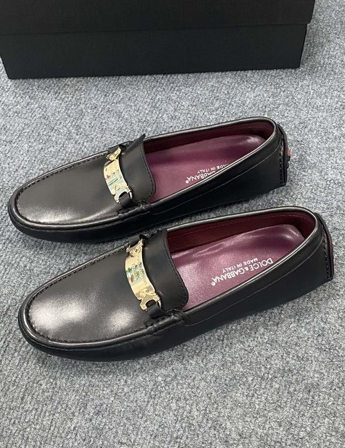 Dolce & Gabbana DG Leather Casual Loafers With Rubber Sole