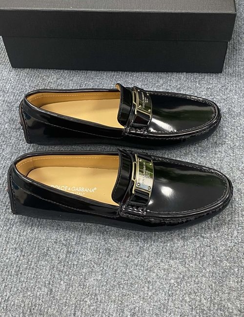 Dolce & Gabbana DG Leather Casual Loafers With Rubber Sole