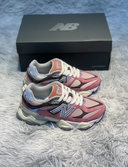 New Balance NB9060 Platform Sneakers Pink