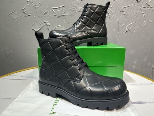 Bottega Veneta BV Quilted Round Toe Lace-Up Derby Shoes