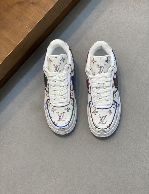 Louis Vuitton LV Casual Sneakers With Printed Logo