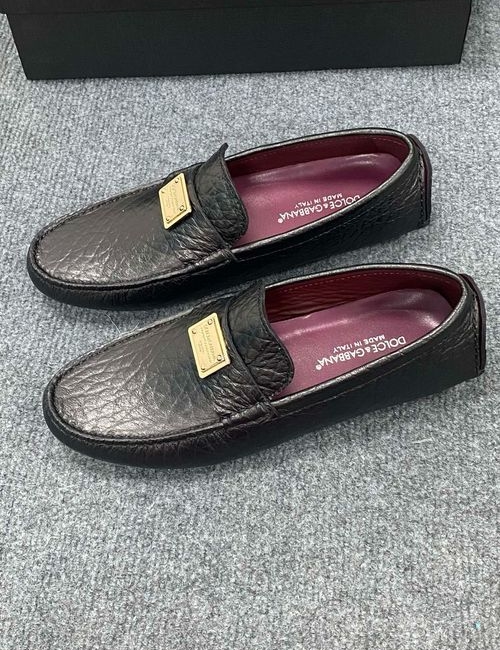 Dolce & Gabbana DG Leather Casual Loafers With Rubber Sole