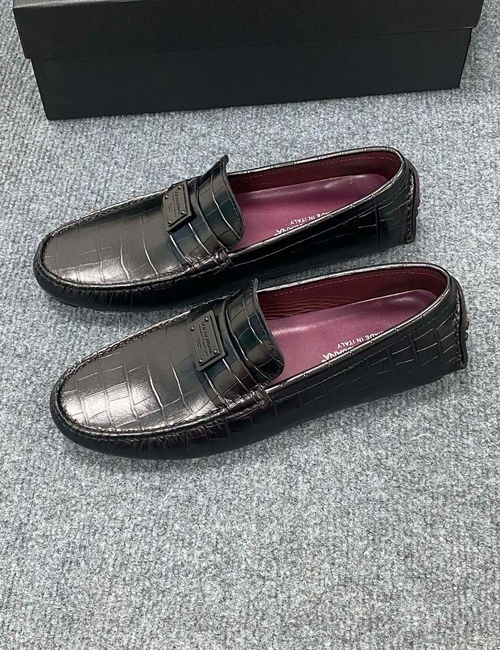 Dolce & Gabbana DG Leather Casual Loafers With Rubber Sole