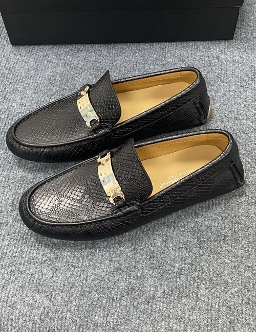 Dolce & Gabbana DG Leather Casual Loafers With Rubber Sole