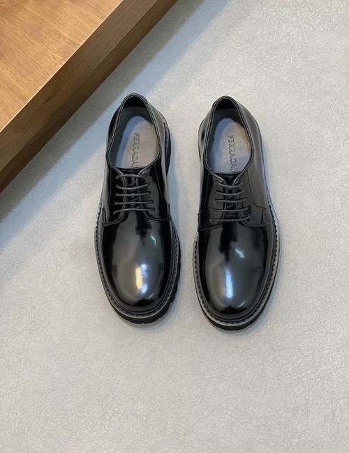 Ferragamo Premium Cowhide Light Sole Dress Shoes