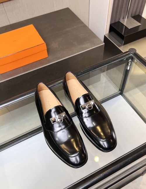 Hermes Patent Leather Cowhide Loafers