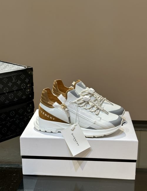 Givenchy Spectre Low-top Air Cushion Sneakers