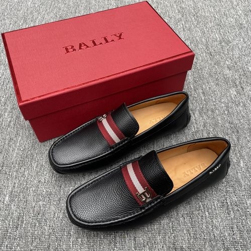 Bally Litchi Grain Leather Slip On Sneakers