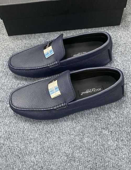 Dolce & Gabbana DG Leather Casual Loafers With Rubber Sole