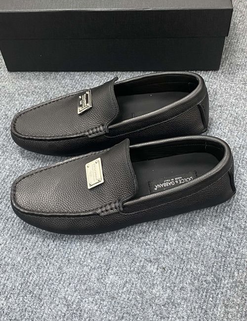 Dolce & Gabbana DG Leather Casual Loafers With Rubber Sole