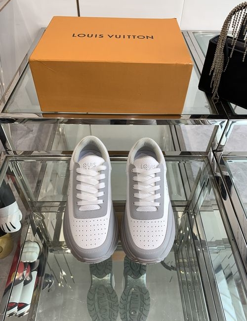 Louis Vuitton LV Discovery Logo Rubber Sole Sneakers