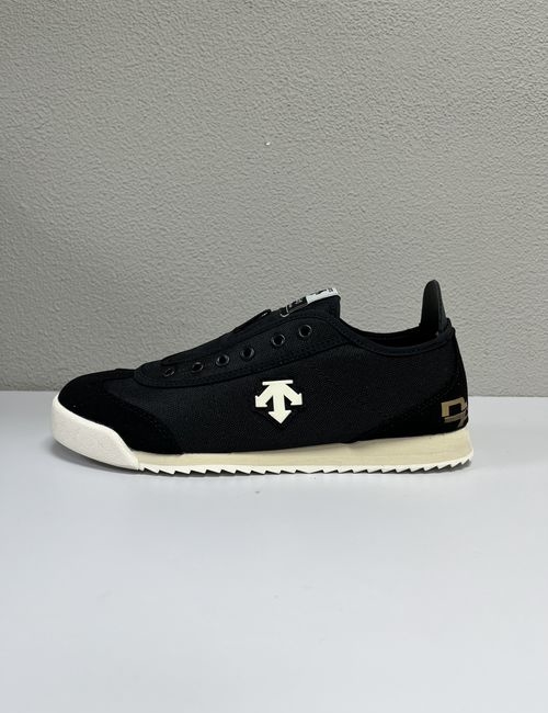 Descente Chron Canvas Non-slip Casual Shoes Black