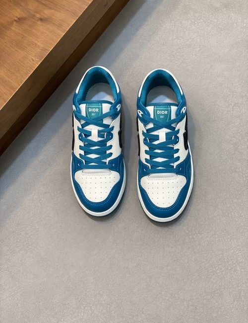 Christian Dior CD Low-Top Sneakers With Iconic Design And Comfort
