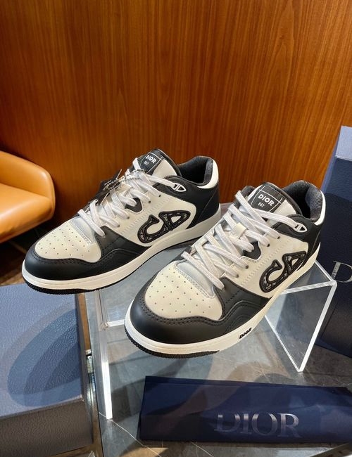 Christian Dior CD New Color B57 Sneakers With Oblique Print