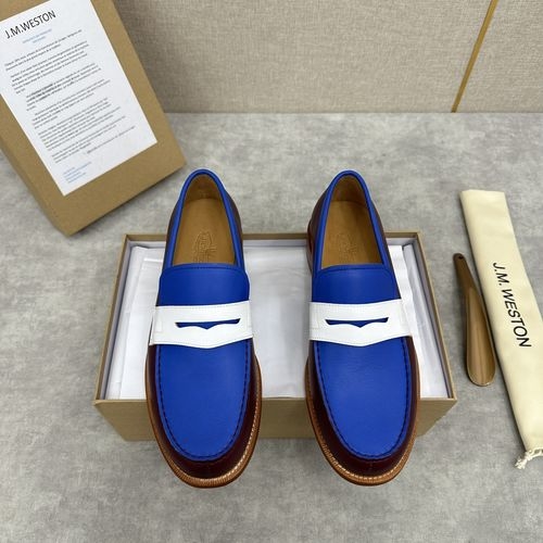 J.M.Weston Classic Oxford Shoes With Elegant Design