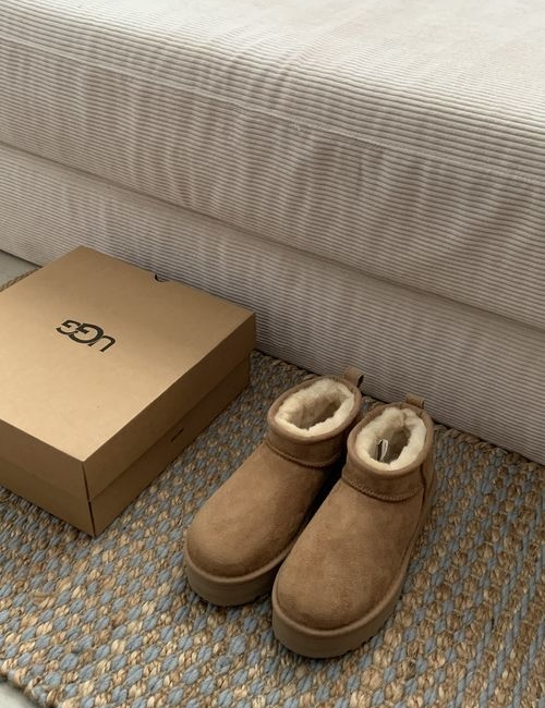 UGG Classic Short Boots With Thick Soles