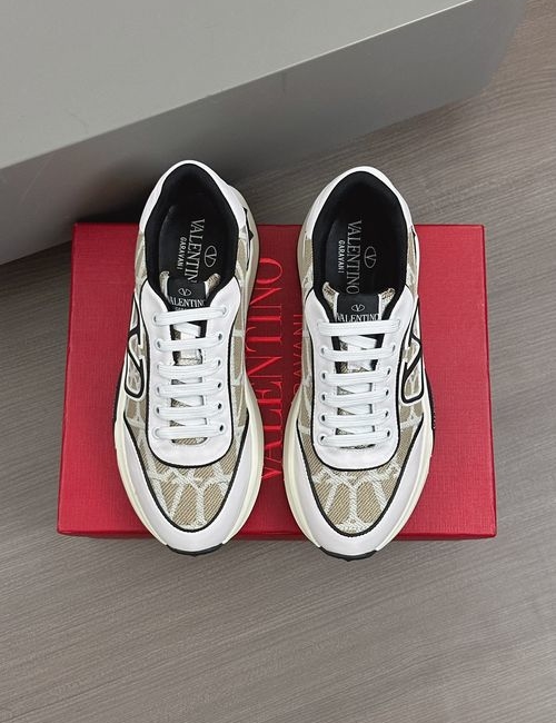 Valentino Calfskin Breathable Casual Sneakers