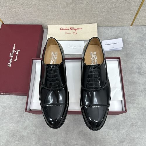 Ferragamo Calfskin Oxford Dress Shoes