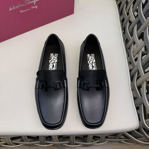 Ferragamo Gancini Buckle Moccasin Shoes