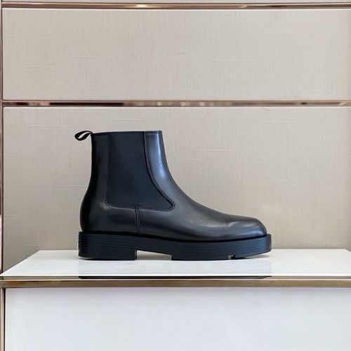 Givenchy Chelsea Boots With Elastic Gussets And Logo