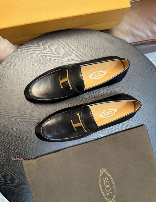 Tods Slip-On Leather Casual Shoes