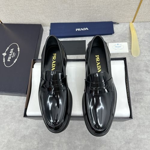 Prada Polished Leather Lace-Up Oxford Shoes