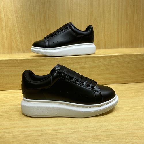 McQueen Color-block Leather Casual Sneakers