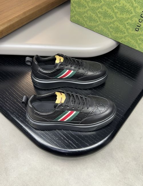 Gucci Premium Casual Sneakers With Brand Webbing