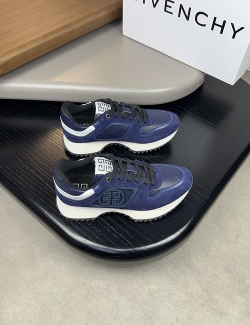 Givenchy Stitched Pattern Casual Sneakers