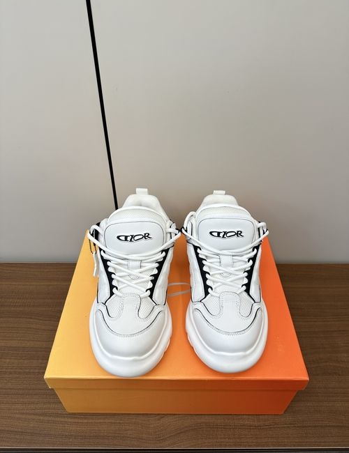 Christian Dior CD Levi s Hamilton Joint Series Sneakers