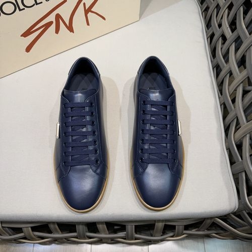 Dolce & Gabbana DG Leather Casual Sneakers With Rubber Sole
