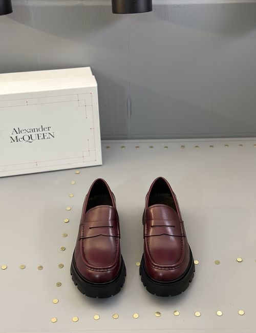 McQueen Brogue Thick Sole Durable Derby Shoes