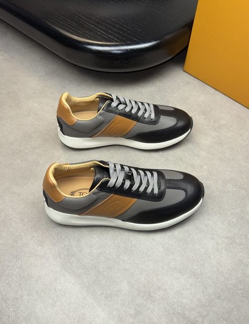 Tods Premium Grain Leather Sneakers With TPU Sole