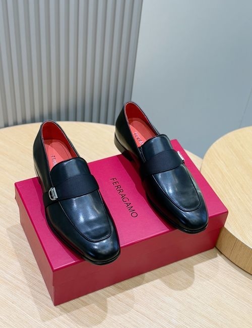Ferragamo Gancini Buckle Patent Leather Loafers