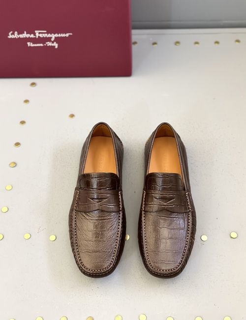 Ferragamo Gancini Buckle Leather Moccasins