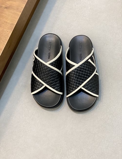 Bottega Veneta BV Italian Cowhide Upper Original Outsole Slippers